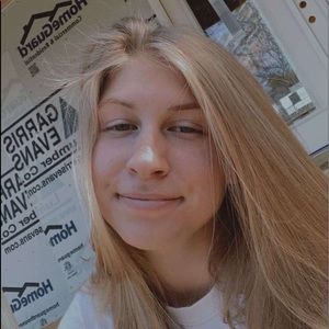 Meet your Posher, Christa